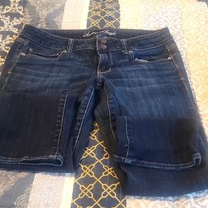 AMERICAN EAGLE CAPRIS